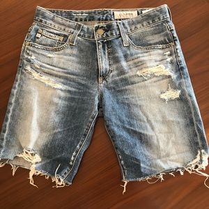 BLOGGER FAVORITE! AG Jeans Nikki Shorts